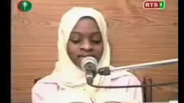 A 3rd girl from Senegal reciting Quran